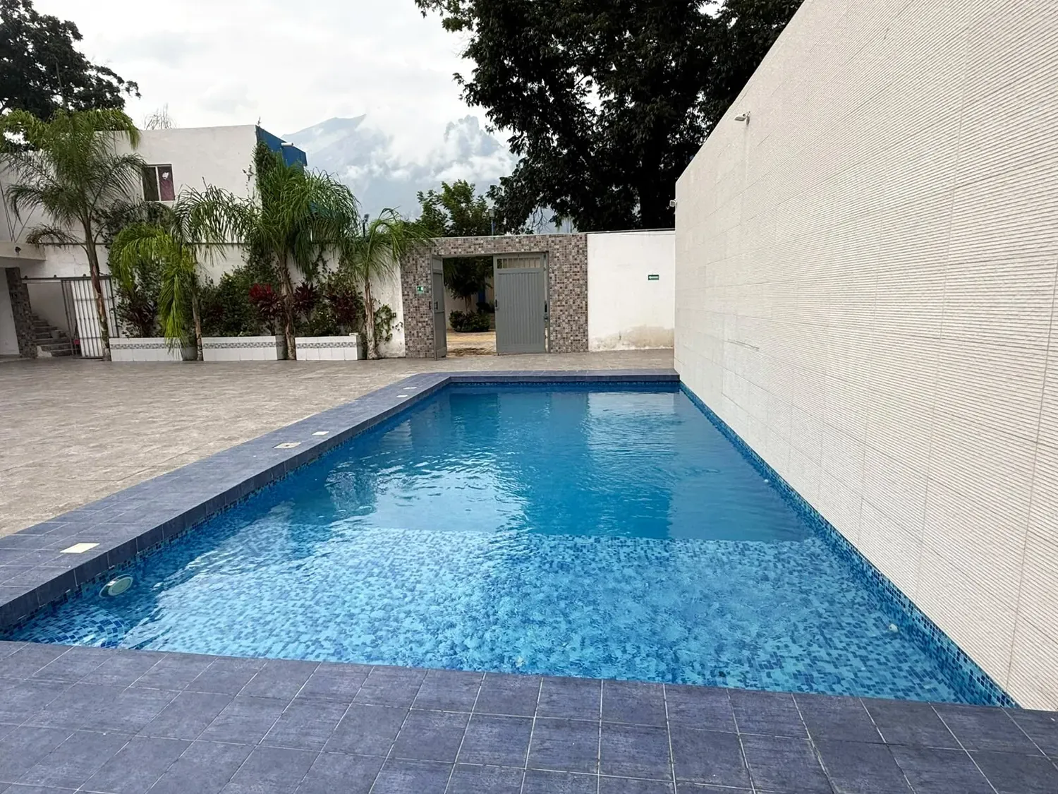 Alberca del Hotel Quinta Azul, García N.L.