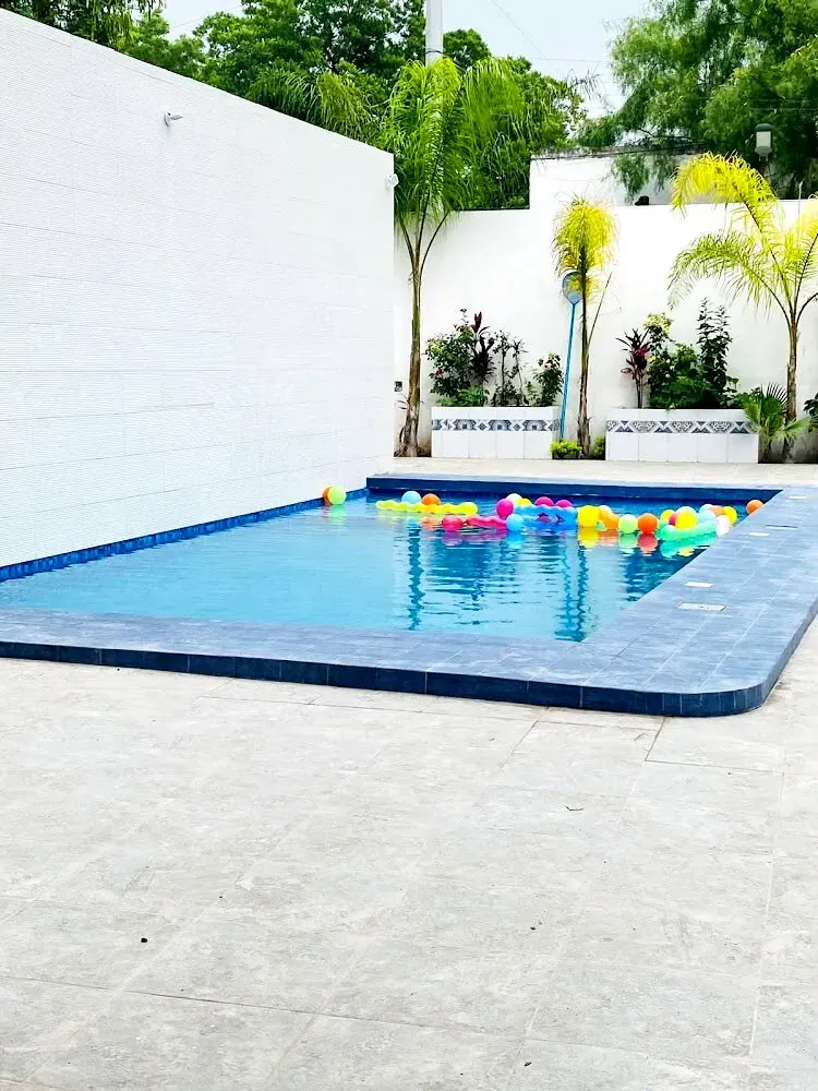 Alberca decorada para eventos, Quinta Azul García