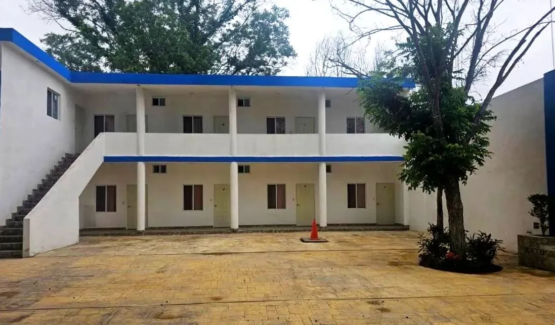 Edificio del Hotel Quinta Azul, García N.L.
